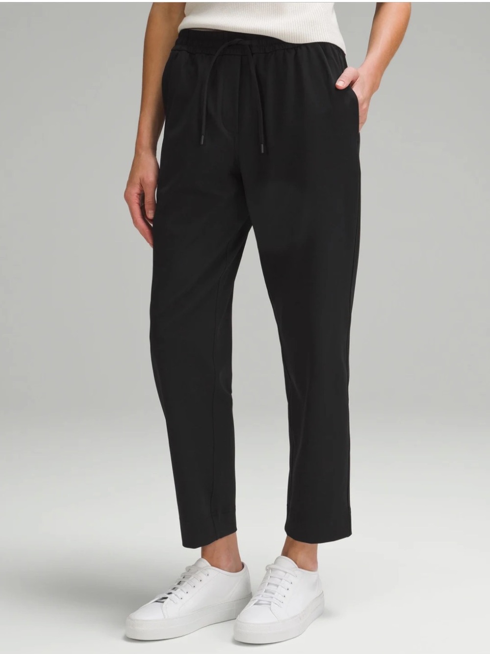 Lululemon Tapered-leg Mid-rise Luxtreme - Large